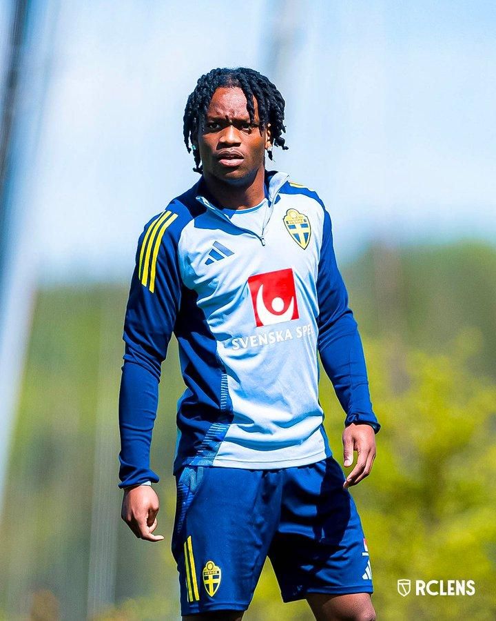 Lens and Swedish-Nigerian winger Jeremy Agbonifo