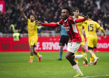 “Not an easy one” – Transfer expert reveals what Manchester United, others must do to sign Osimhen in January