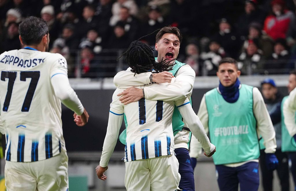 Ademola Lookman scores and celebrates his team's first goal the UEFA Champions League 2025/26 League group Phase match between Eintracht Frankfurt and Atalanta