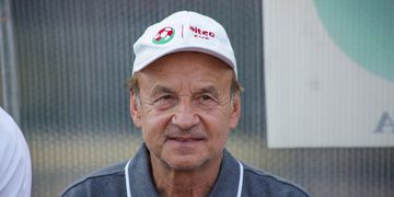 Okoye, Ezenwa or Akpeyi? Rohr Gives A Hint On Who Will Be In Goal Against Benin