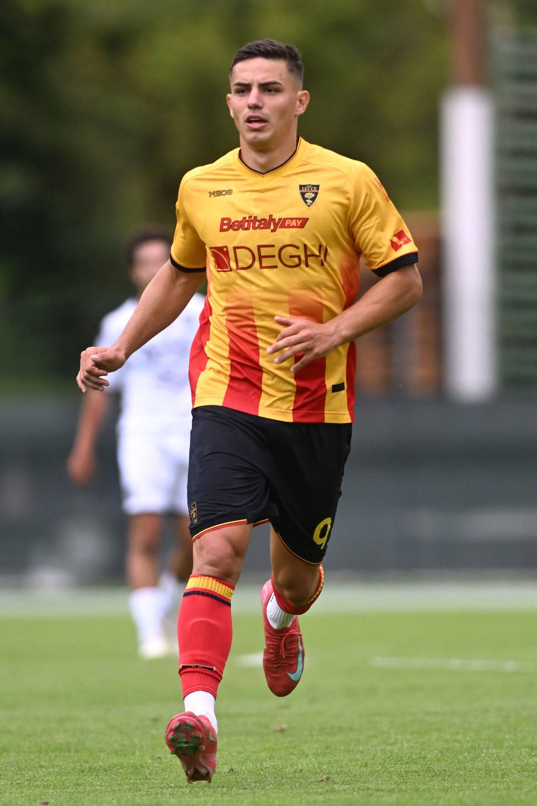 Nikola Krstovic for Lecce