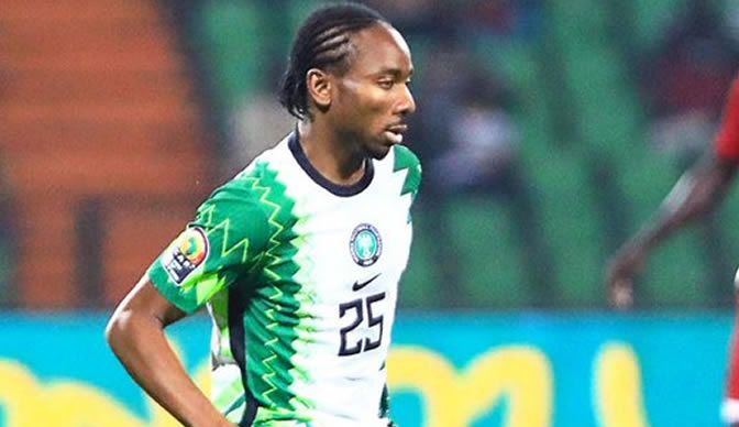 Super Eagles star Kelechi Nwakali celebrates his sister as she officially becomes a medical laboratory scientist