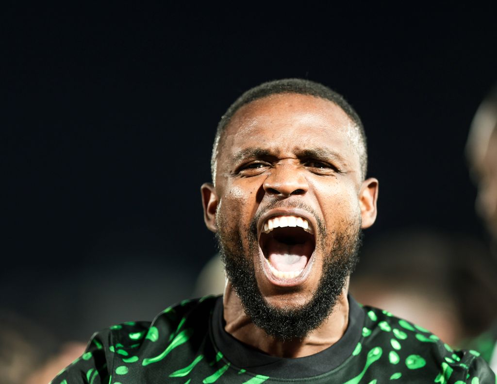 Frank Onyeka in action for the Super Eagles of Nigeria vs Tunisia,