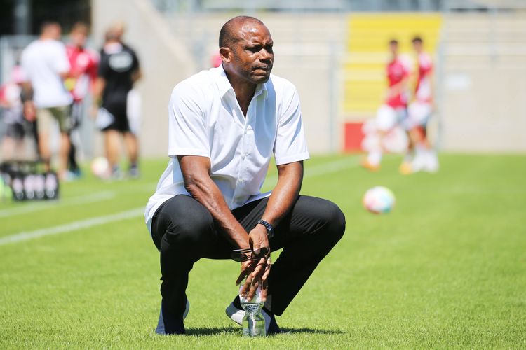 Why Sunday Oliseh believes Arsenal are better placed to win the UCL this season