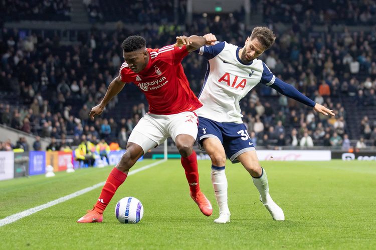 Super Eagles: Taiwo Awoniyi drops transfer hints amid Forest exit links