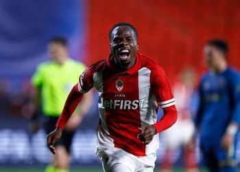 Gift Orban and Flying Eagles star shine as Vanhaezebrouck’s men thrash Merelbeke