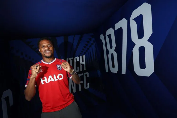 Official: Chuba Akpom joins Ipswich Town from Ajax