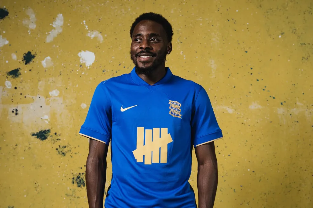 Bright Osayi-Samuel signs for Birmingham City