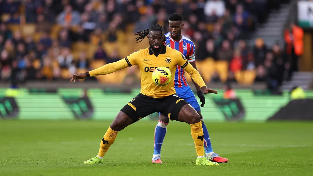 Tolu Arokodare shielding the ball from Marc Guehi in Wolverhampton Wanderers Premier League clash against Crystal Palace