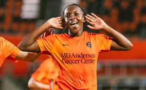 Super Falcons’ Alozie reacts after seeing Red in Houston’s NWSL loss to San Diego