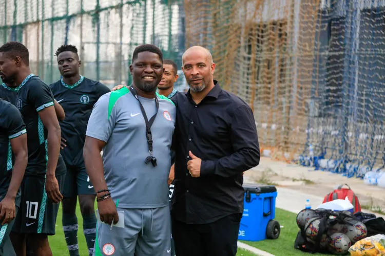 Nigeria Super Eagles head coach Eric Chelle (right)