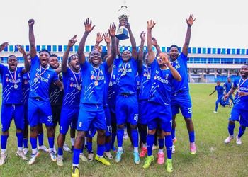 “Never expected NFF to overlook Amunike” – Ex-international backs Finidi despite ex-Barcelona star’s snub