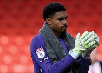 Mother of Crystal Palace youngster sends a message to Jose Peseiro