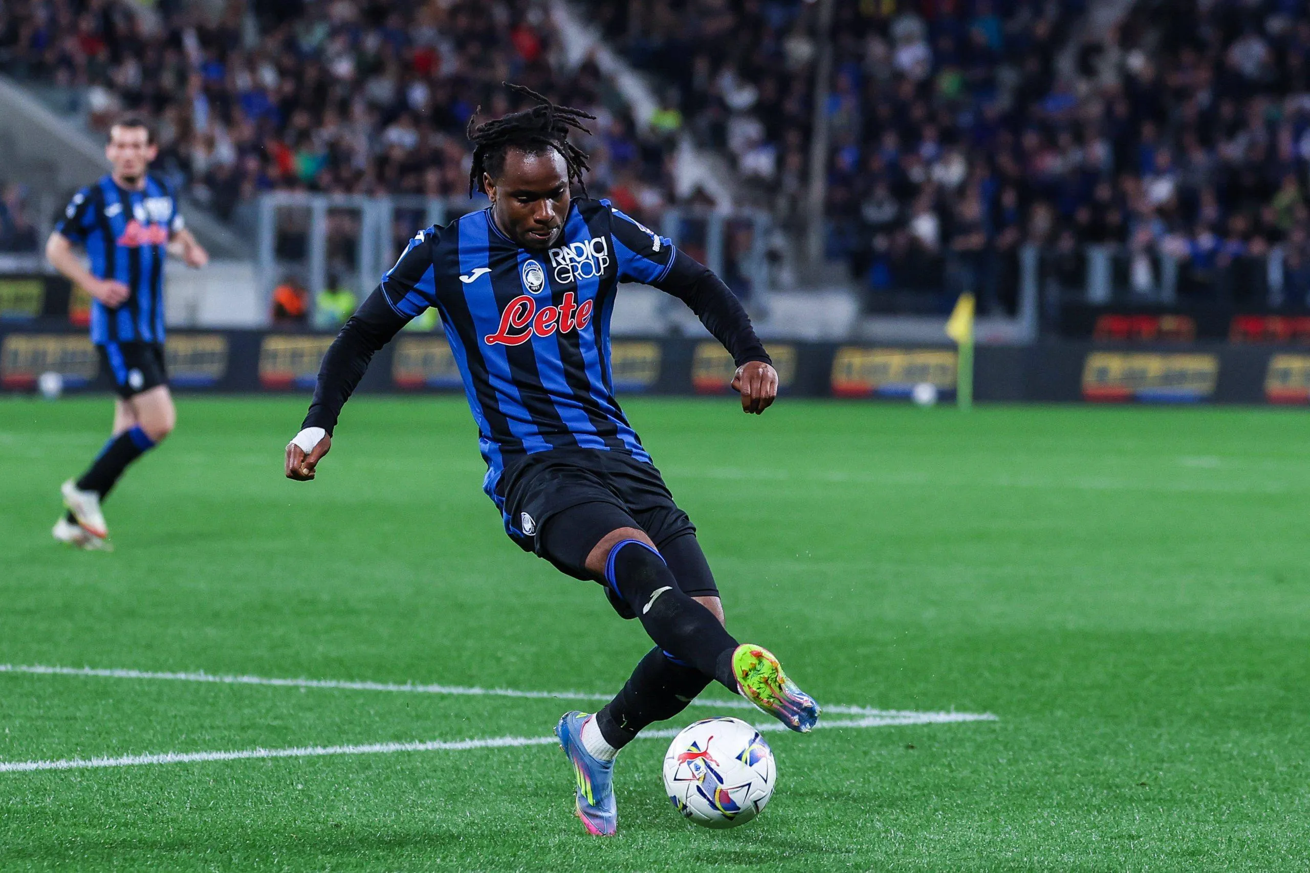 Ademola Lookman seen in action during Serie A 2024/25 football match between Atalanta BC and AS Roma 