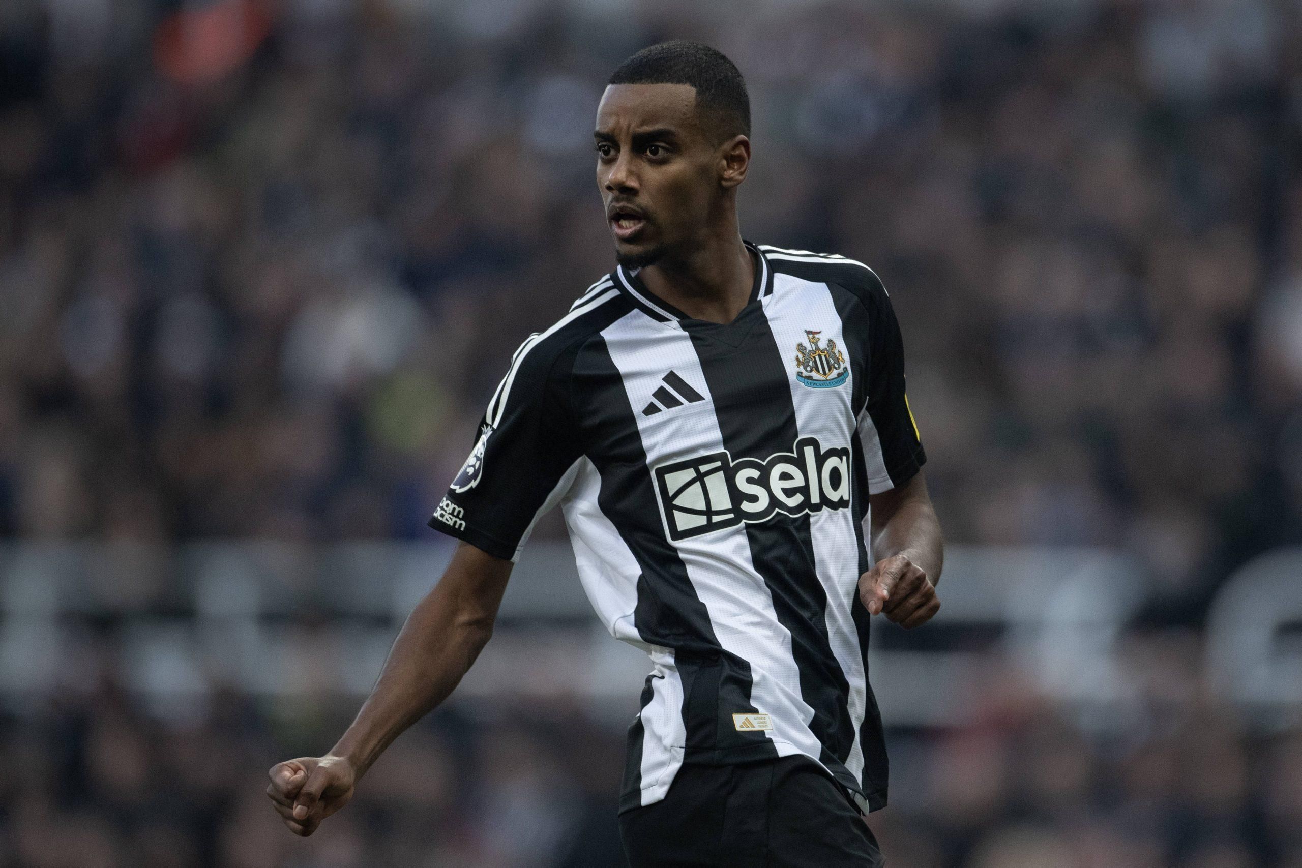 An image of Alexander Isak in action for Newcastle against Fulham