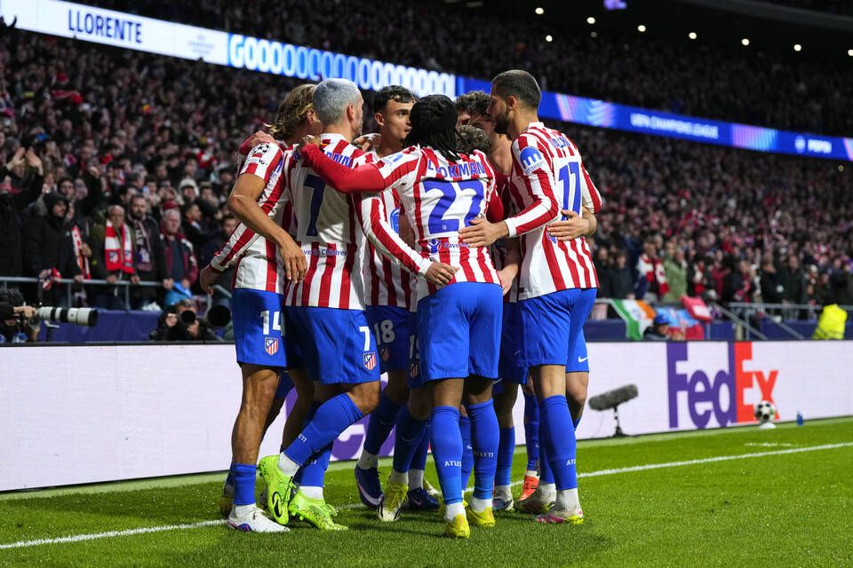 Atletico Madrid celebrate a goal.
