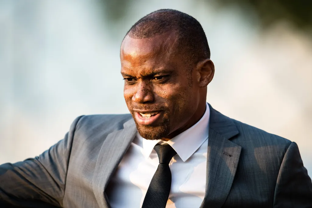 coach Sunday Oliseh of Fortuna Sittard during the Jupiler League match between jong Ajax and Fortuna Sittard at De Toekomst on August 25, 2017 in Amsterdam
