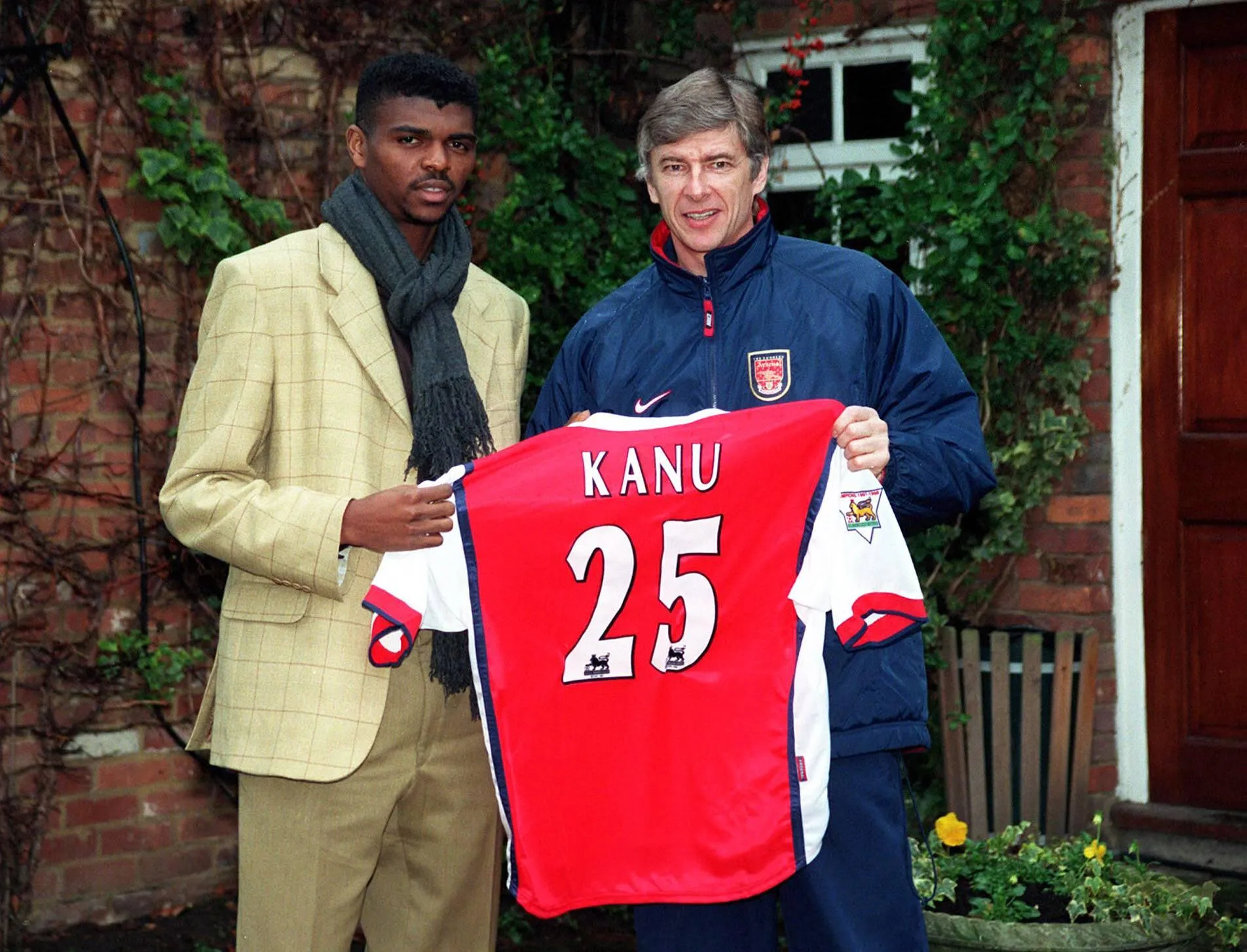 Nigeria legends in England: Nwankwo Kanu.