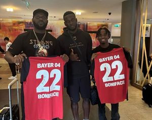 Watch: Afrobeats star Odumodublvck links up with Victor Boniface before Arsenal vs Bayer Leverkusen game