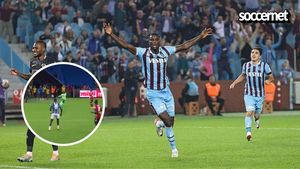 Watch: Man United loanee sets up Onuachu with 60-yard masterclass as Trabzonspor salvage draw