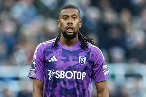 Fulham 1-1 Man United: Fernandes spares Bassey’s blushes as Iwobi extends Nigeria’s assist record