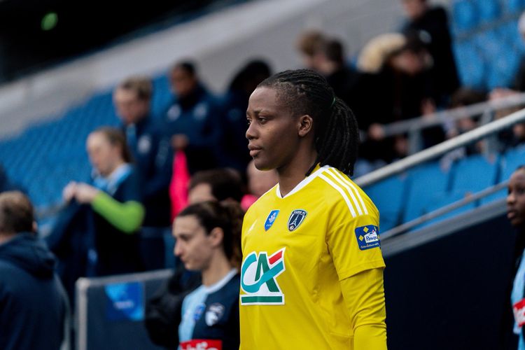 Watch: Brighton welcome Nnadozie in style as WAFCON winner hits Nigerian record in the WSL