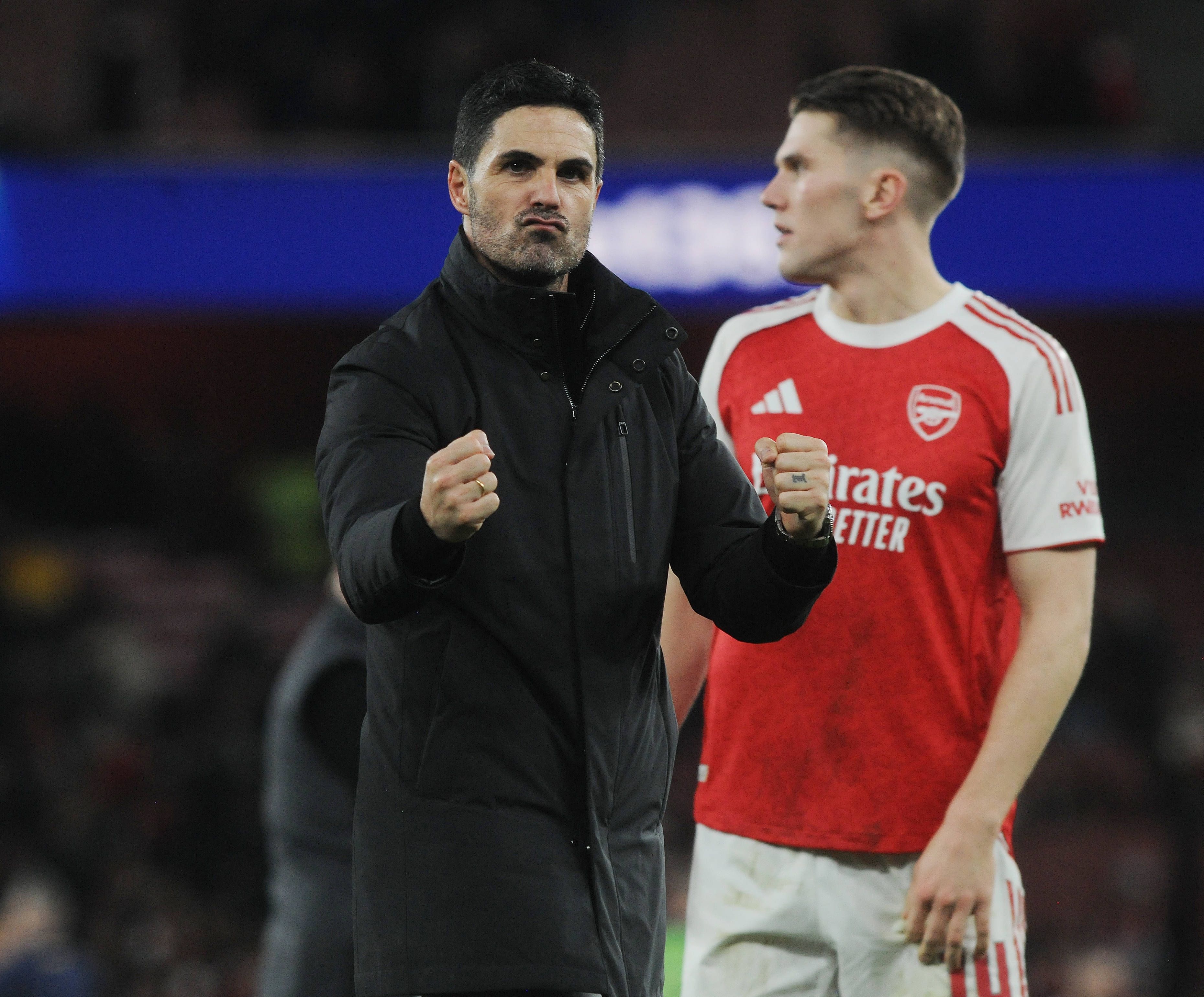 Arsenal manager Mikel Arteta and striker Viktor Gyökeres 