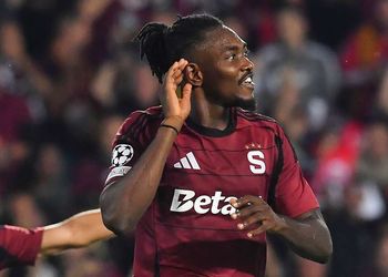 Super Eagles star drops three-heart emoji for Ronaldo after penalty shootout drama