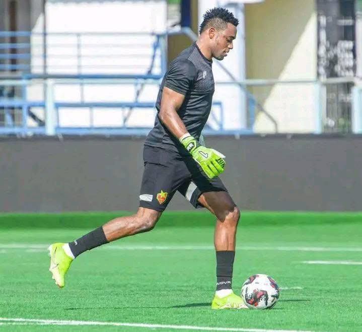 Super Eagles goalkeeper Ojo Olorunleke