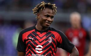 AC Milan fire coach who sidelined Chukwueze – Former Juve boss tipped to step in