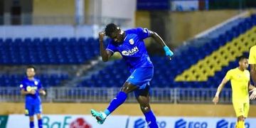 Super Eagles defender joins oldest club in Scotland