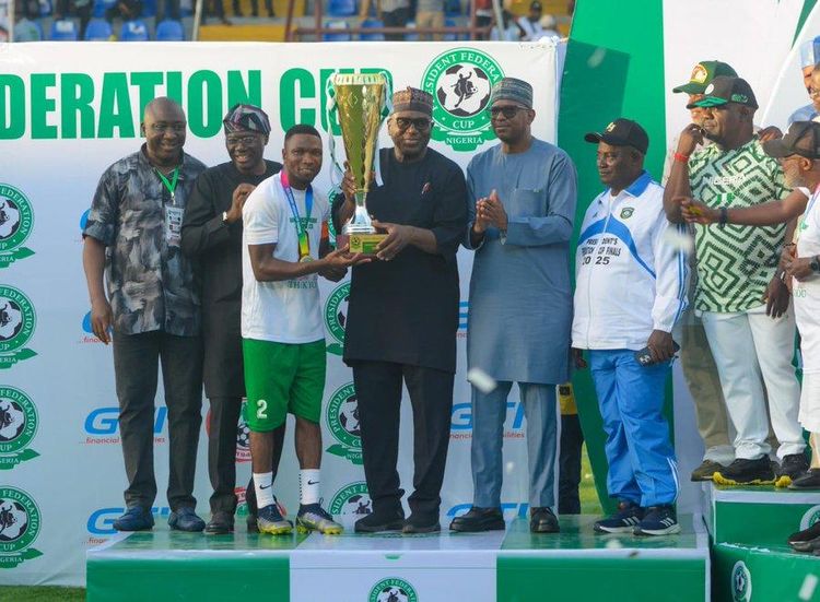 WATCH: Kwara United stage wacky, tacky trophy parade after President’s FA Cup success