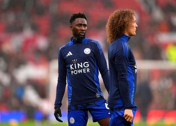 Nigeria’s Wilfred Ndidi backs manager Ruud van Nistelrooy amid Leicester’s relegation battle