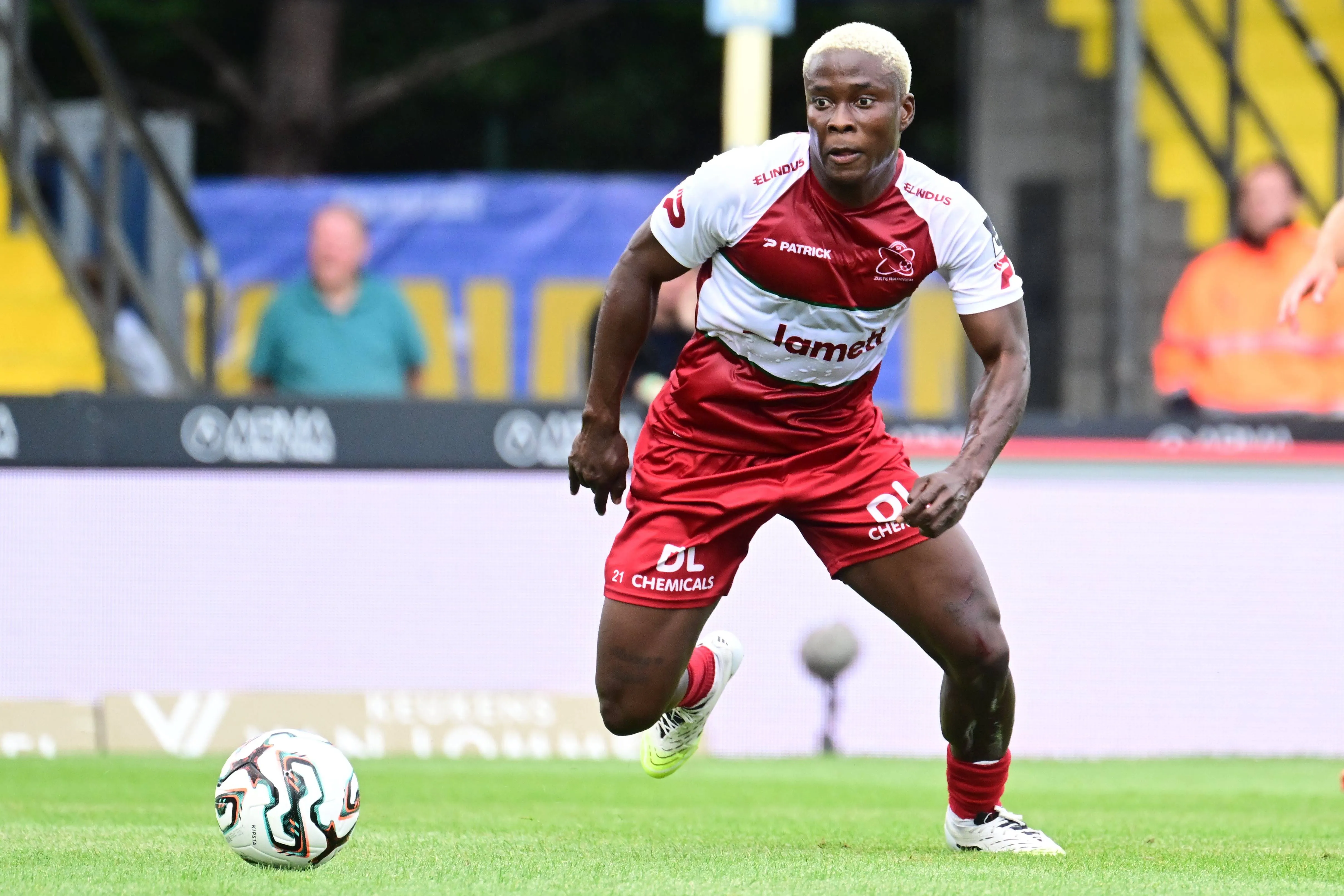 Nigerian midfielder Tochukwu Nnadi