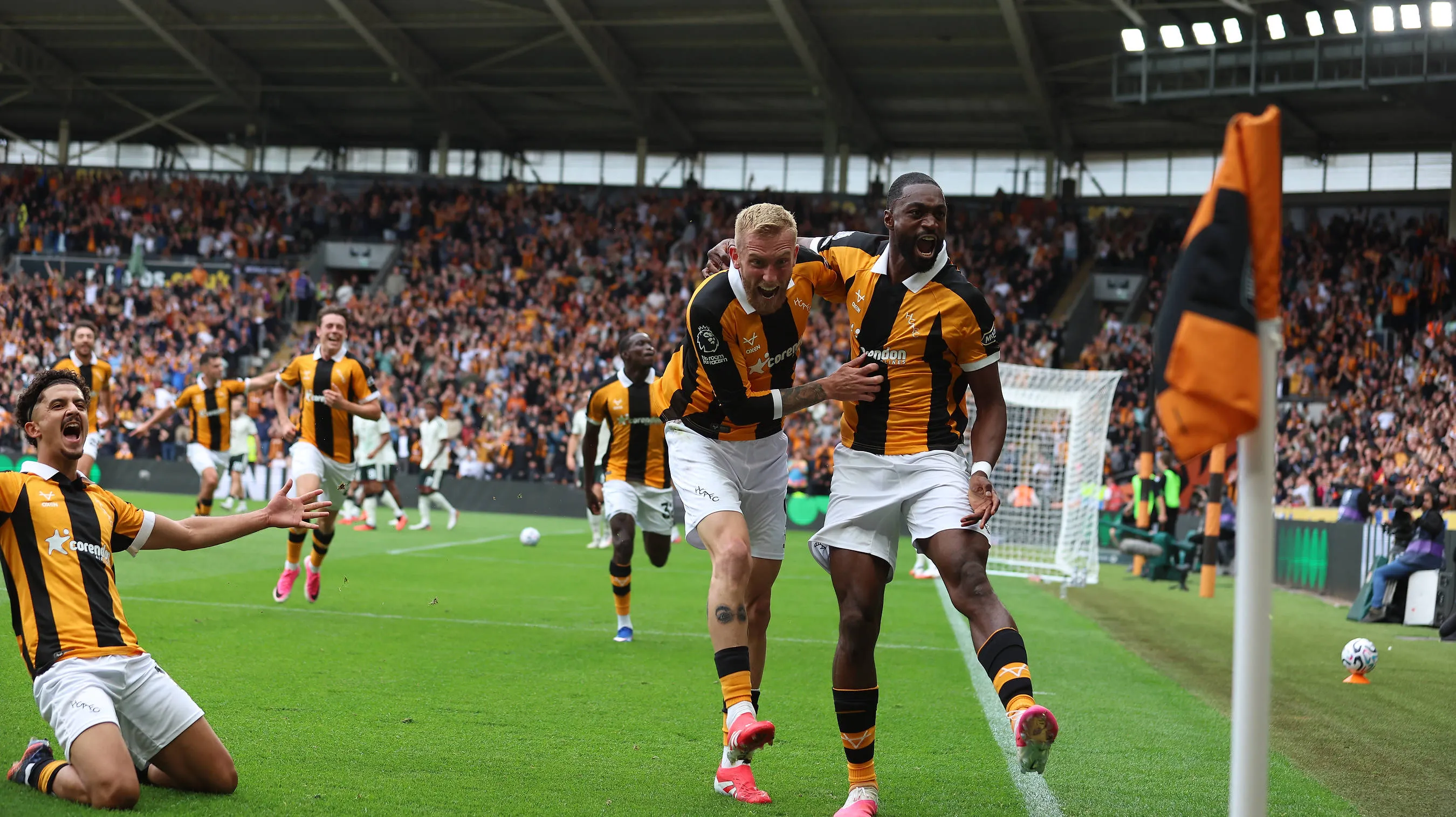 Semi Ajayi celebrates with Oli McBurnie for Hull City
