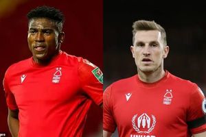 Awoniyi deserves to be first choice– Nottingham Forest star speaks on rivalry with Super Eagles striker