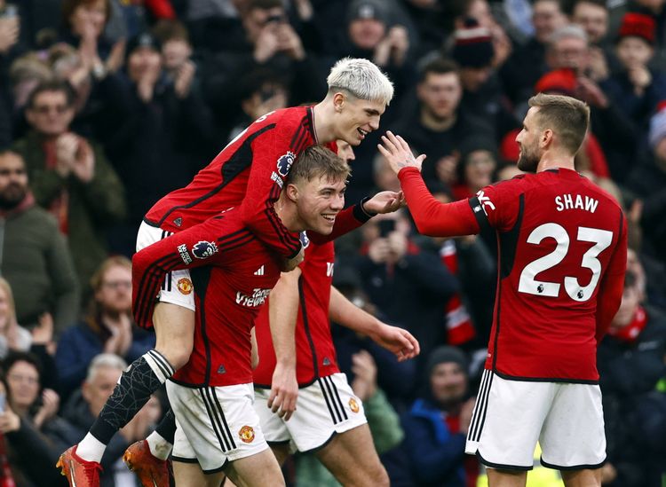 Manchester United enter race to sign Super Eagles midfielder