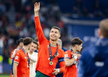 Top European club set to usurp Chelsea, Manchester United by tabling €85m Osimhen bid