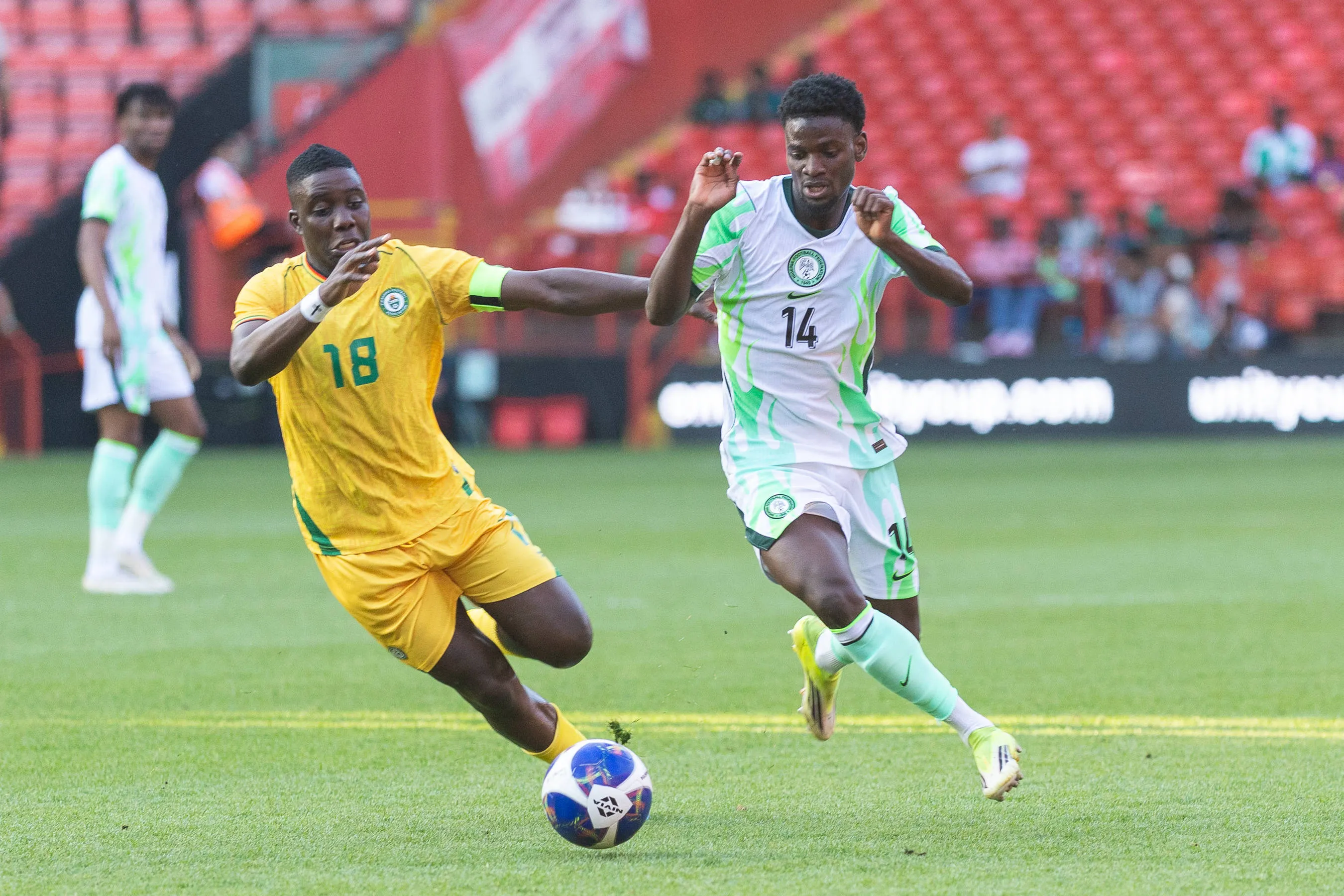 Zimbabwe midfielder Marvelous Nakamba and Nigeria midfielder Samson Tijani
