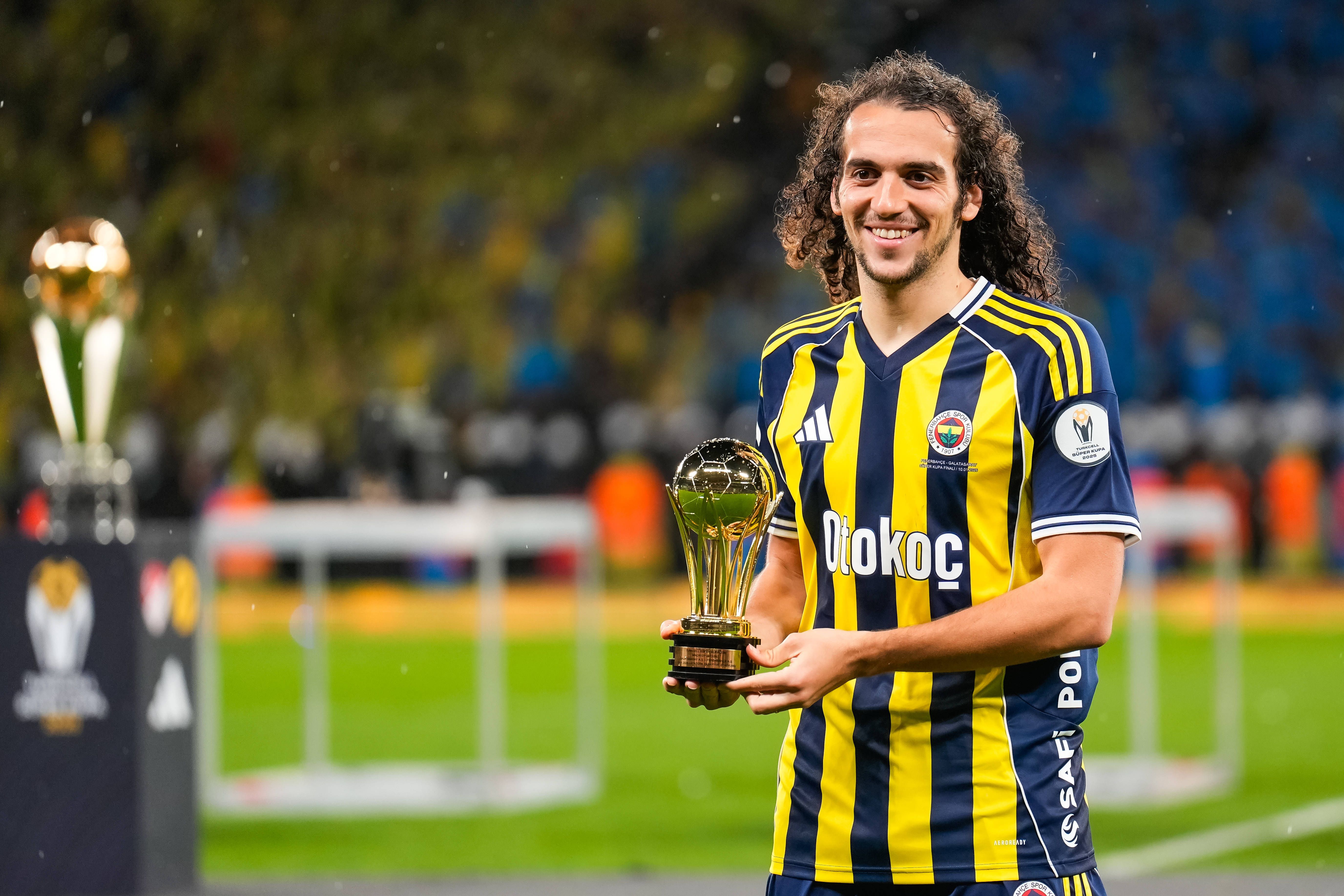 Matteo Guendouzi receives the player of the match award during the Super Cup final between Galatasaray and Fenerbahce