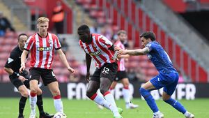 “Paul was caught in limbo”－ Southampton boss Russell Martin drops Onuachu transfer bombshell