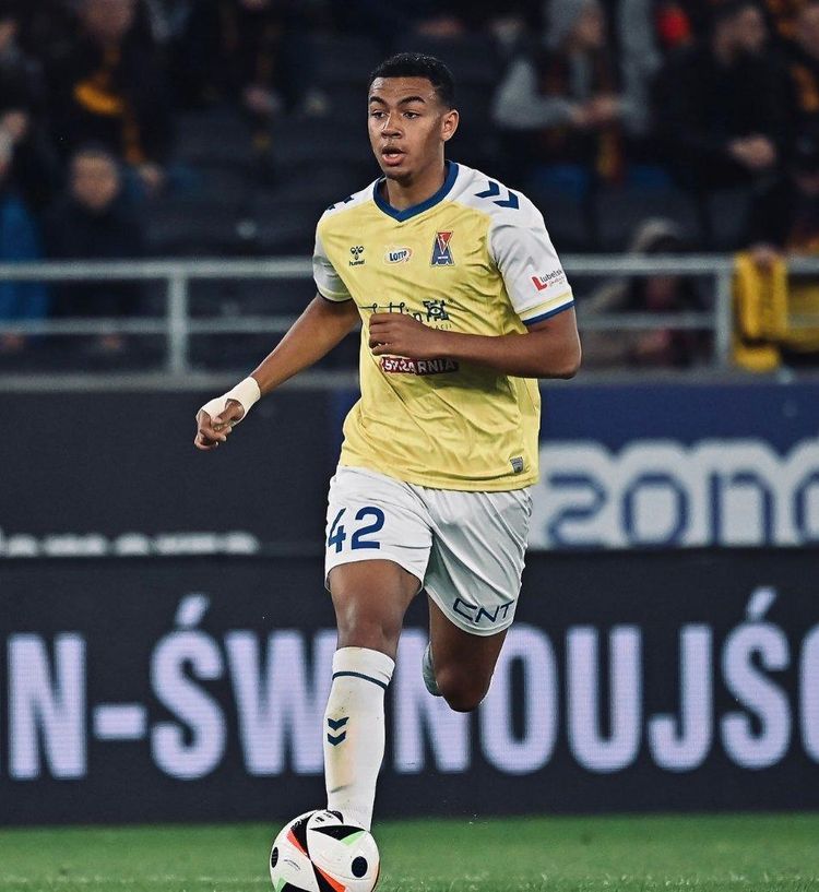 Nigeria and Motor Lublin star Bright Ede on the radar of Chelsea and Arsenal