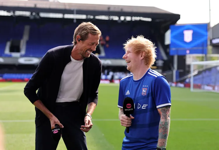 Liam Delap or Victor Osimhen: Peter Crouch picks his preferred striker for Manchester United