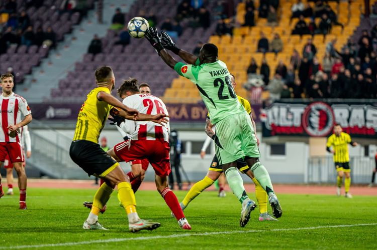 Nigeria goalkeeper Mathew Yakubu 
