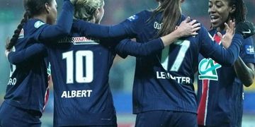 WATCH: Award-winning Nigerian midfielder the hero as PSG beat Manchester City to lift PIF Cup