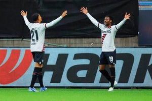 “Tough start” – Super Eagles hopeful Tella praises two Bayer Leverkusen men after fine Europa League outing