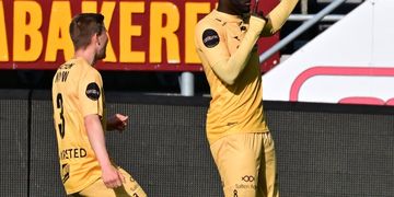 Nigerian players abroad: Esiti scores first goal for Ferencvaros, Ozornwafor’s Chaleroi suffer heavy defeat at Anderlecht