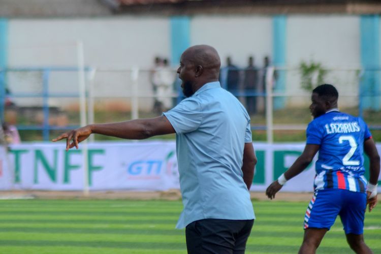 Rivers United head coach Finidi George
