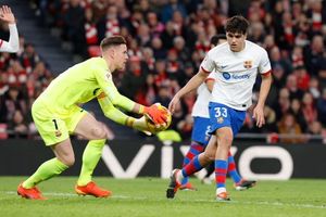 “Xavi gave me all the details” – 17-year-old Barca defender reveals how he was able to keep Osimhen quiet