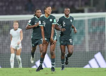 Super Flamingos run riot against hapless New Zealand